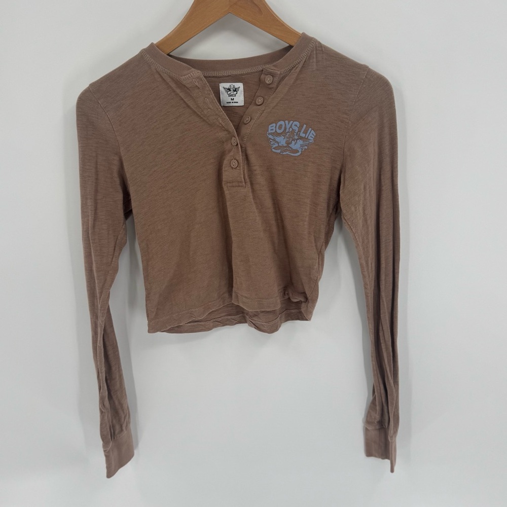 Boys Lie Heather Brown‎ Cropped Graphic Henley Tee M - Picture 3 of 8